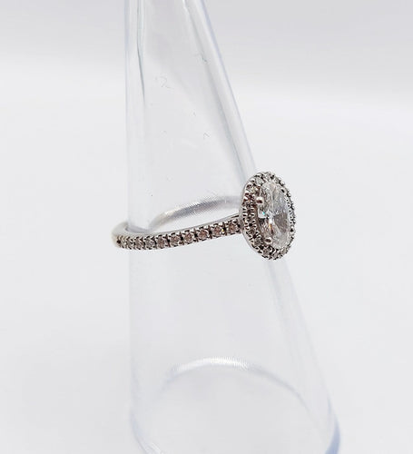 Bague 49.5 Bague solitaire vintage en or blanc 18k, diamant ovale 0,42 ct, certificat GIA 58 Facettes A07773