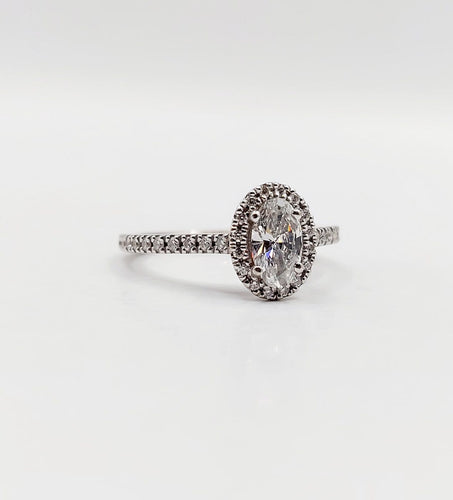 Bague 49.5 Bague solitaire vintage en or blanc 18k, diamant ovale 0,42 ct, certificat GIA 58 Facettes A07773