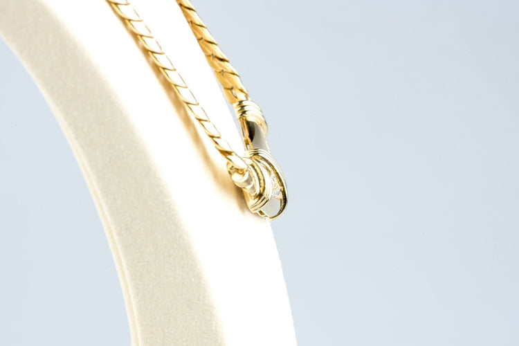 Collier Collier en or jaune 18 carats, maille anglaise et 32 diamants 58 Facettes CLDANGCC1562-107