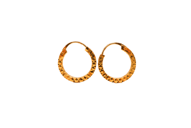 Boucles d'oreilles Créoles texturées et facettées en or jaune 18 carats 58 Facettes 4246