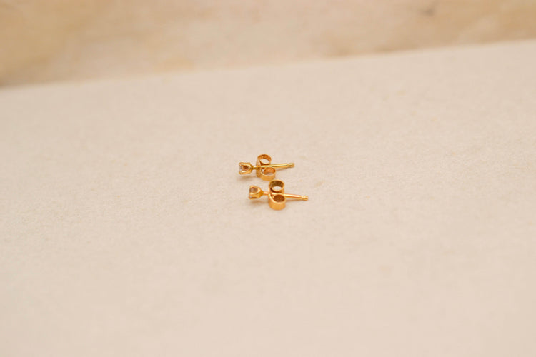 Boucles d'oreilles Puces d’oreilles en diamants taille brillant, or jaune 18k 58 Facettes 4227B
