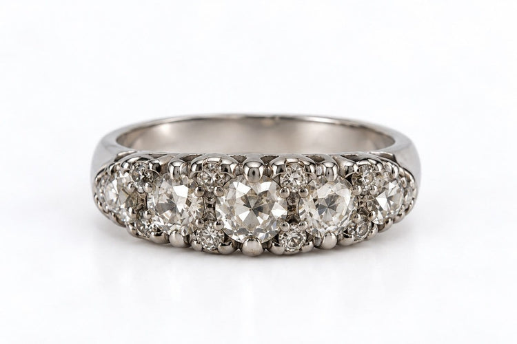 Bague 50.5 Bague ancienne en platine 850 et diamants taille ancienne, vers 1940 58 Facettes LP1953/MANNB