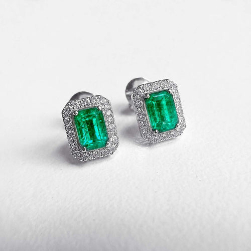 Boucles d'oreilles Boucles d’oreilles - Émeraudes et halo de diamants en or blanc 18k 58 Facettes GER1319WG_20261009