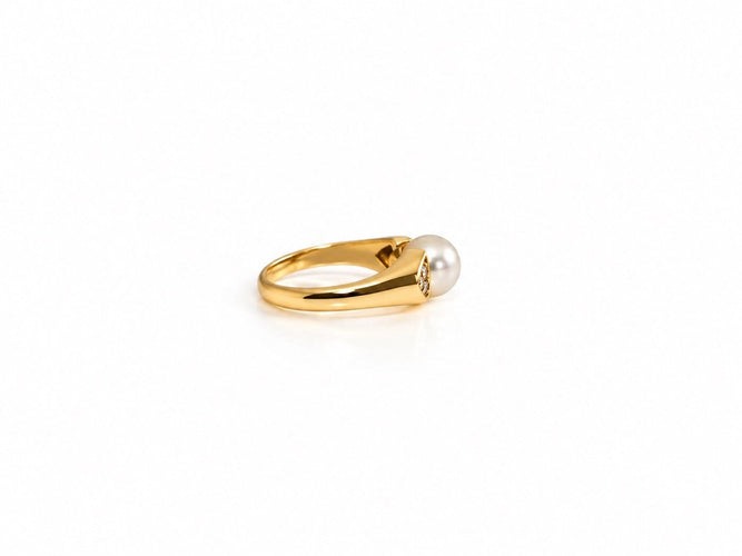 Bague 57 Bague en or jaune 18k, perle de culture et diamants 58 Facettes LP1962/UNNB