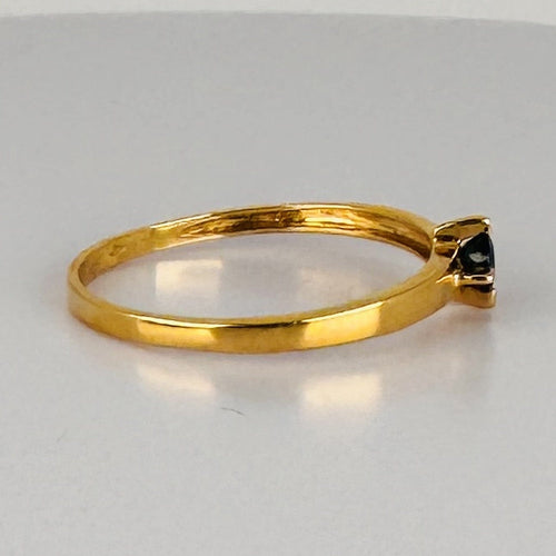 Bague 55 Bague solitaire en or jaune 14k avec saphir bleu 58 Facettes 2609011