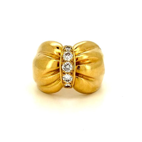 Bague 52 Van Cleef & Arpels - Bague cocktail en or jaune 18 carats avec diamants, vers 1960 58 Facettes bague-vc