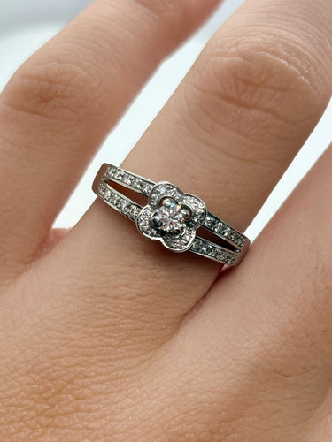 Bague 53 Mauboussin - Bague « Chance of Love n° 2 » en or blanc 18K, diamants 0,22 ct 58 Facettes 2367