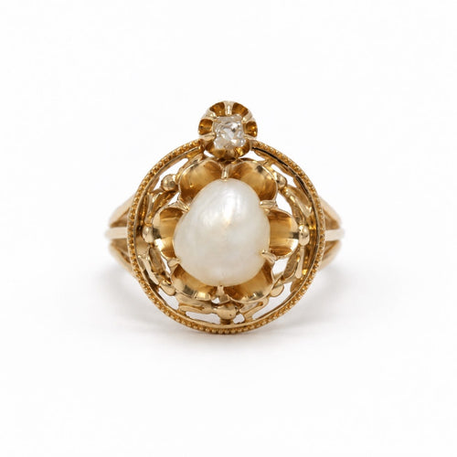 Bague 49 Bague ancienne en or jaune 750‰, perle et diamant 58 Facettes 260047SP