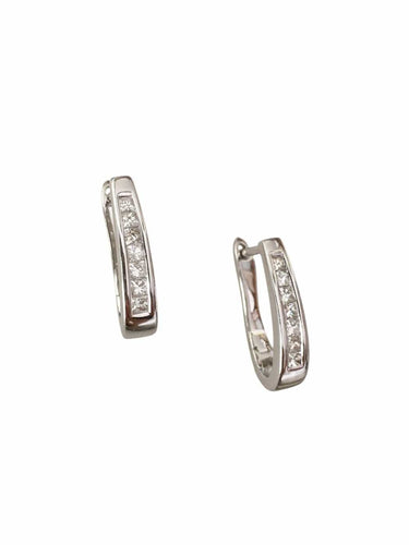 Boucles d'oreilles Boucles d’oreilles en or blanc 18k avec diamants taille princesse 58 Facettes 304