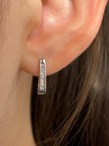 Boucles d'oreilles Boucles d’oreilles en or blanc 18k avec diamants taille princesse 58 Facettes 304