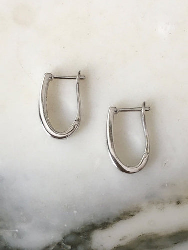 Boucles d'oreilles Boucles d’oreilles en or blanc 18k avec diamants taille princesse 58 Facettes 304