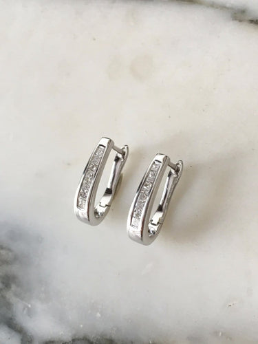 Boucles d'oreilles Boucles d’oreilles en or blanc 18k avec diamants taille princesse 58 Facettes 304