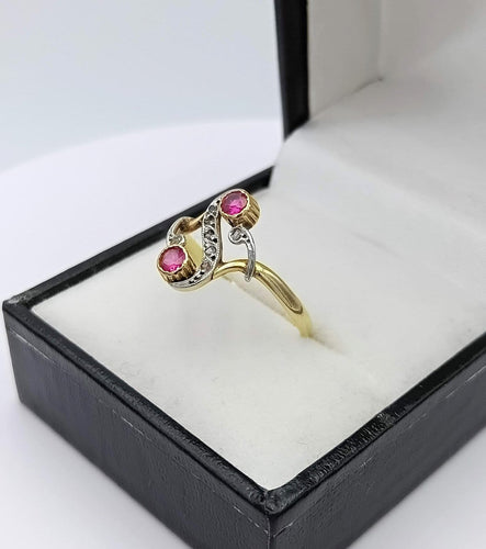 Bague 57 Bague ancienne Toi et moi en or 18k, rubis et diamants taille rose 58 Facettes AX/1/84/94/B