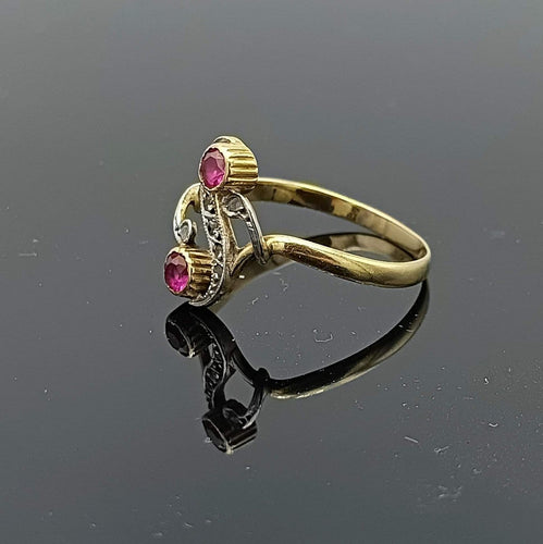 Bague 57 Bague ancienne Toi et moi en or 18k, rubis et diamants taille rose 58 Facettes AX/1/84/94/B