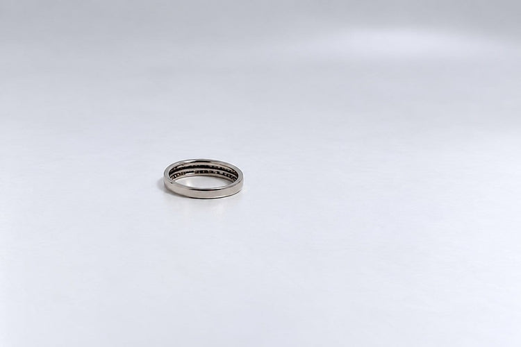 Bague 59 Alliance trois rangs en or gris 18k avec diamants 58 Facettes LP1968/UNNB