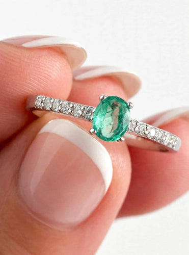 Bague 54 Bague solitaire en or blanc 18k avec émeraude et diamants 58 Facettes AN-003