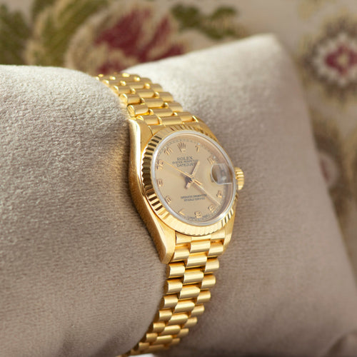 Montre Rolex Lady-Datejust - Montre en or jaune 18 carats, 26 mm 58 Facettes 2555