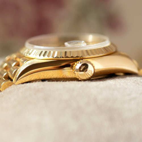 Montre Rolex Lady-Datejust - Montre en or jaune 18 carats, 26 mm 58 Facettes 2555