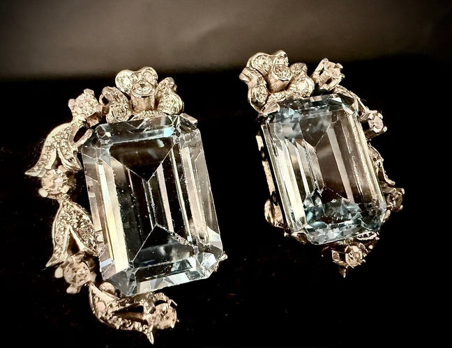 Boucles d'oreilles Boucles d’oreilles en platine, aigues-marines taille émeraude et diamants 58 Facettes boucles 230915
