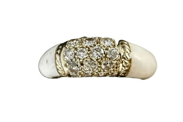 Bague 51 Bague dôme en or jaune 14 carats, corail blanc crème et diamants 58 Facettes bague 230909