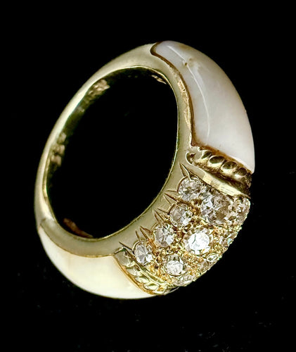 Bague 51 Bague dôme en or jaune 14 carats, corail blanc crème et diamants 58 Facettes bague 230909