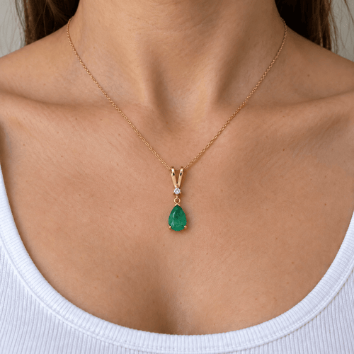 Pendentif Pendentif goutte en or jaune 14 kt, émeraude de Zambie et diamant 58 Facettes P0013