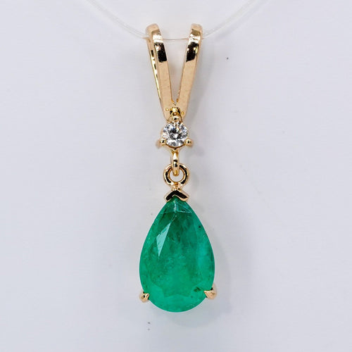 Pendentif Pendentif goutte en or jaune 14 kt, émeraude de Zambie et diamant 58 Facettes P0013