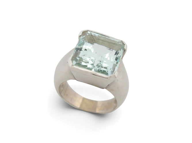 Bague 54 Bague cocktail en or blanc 18k, aigue-marine taille radiant, 13 ct, tour de doigt 54 58 Facettes 277367
