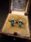 Boucles d'oreilles Boucles d’oreilles à clous en or blanc, émeraudes et diamants 58 Facettes ORE520