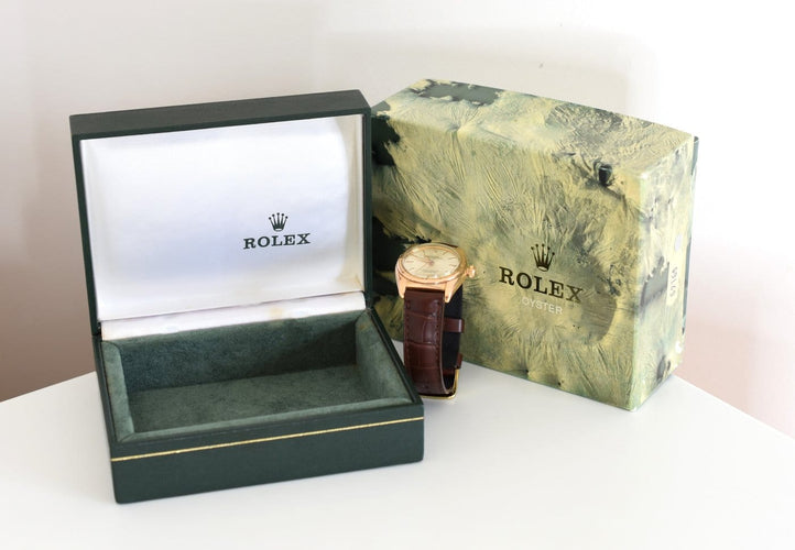 Montre Rolex - Montre « Ovetto » Bubbleback en or rose 18 carats, réf. 3372, vers 1945 58 Facettes RO-900