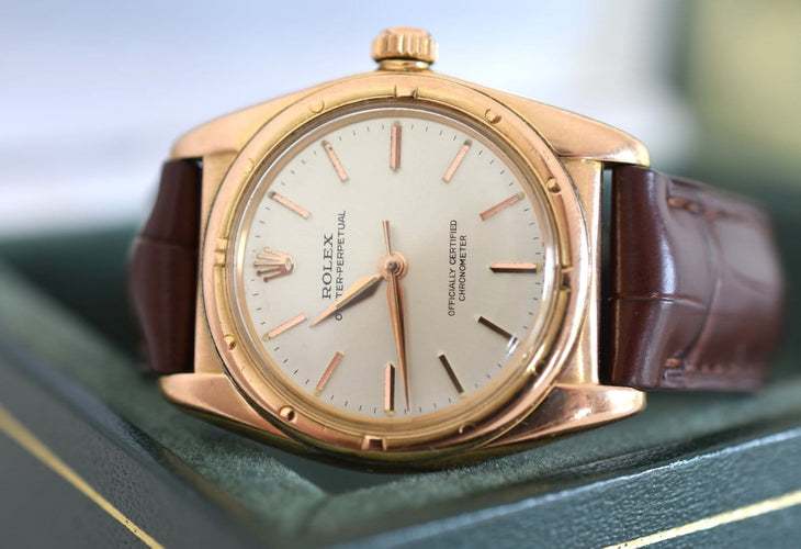 Montre Rolex - Montre « Ovetto » Bubbleback en or rose 18 carats, réf. 3372, vers 1945 58 Facettes RO-900