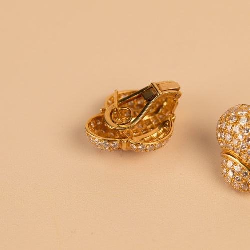 Boucles d'oreilles Boucles d’oreilles rétro en or jaune 18k, feuille pavée de diamants 58 Facettes