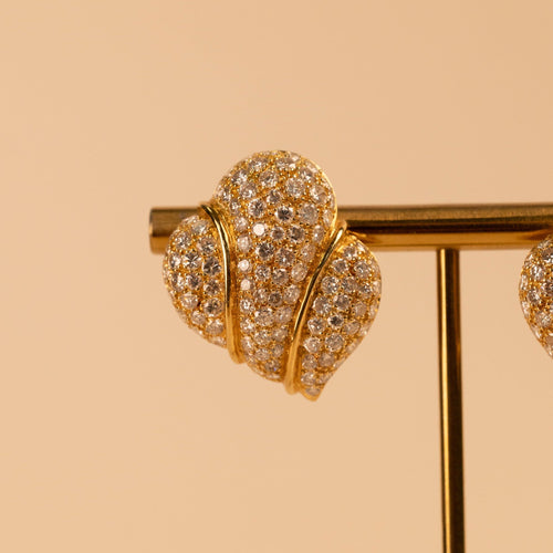 Boucles d'oreilles Boucles d’oreilles rétro en or jaune 18k, feuille pavée de diamants 58 Facettes