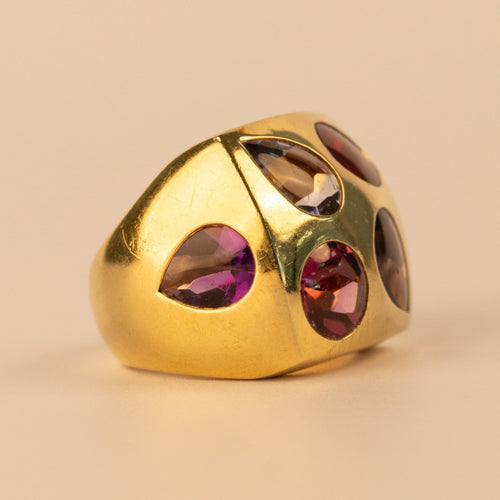 Bague 46 Chanel - Chevalière vintage 1960 en or jaune 750, saphirs, grenats et topazes 58 Facettes