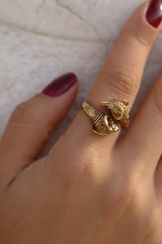 Bague 49 Bague Vintage En Or Jaune Aux Têtes De Béliers 58 Facettes