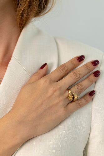 Bague 49 Bague Vintage En Or Jaune Aux Têtes De Béliers 58 Facettes
