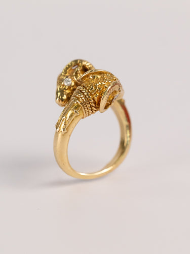 Bague 49 Bague Vintage En Or Jaune Aux Têtes De Béliers 58 Facettes