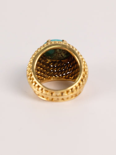 Bague 46 Bague dôme en or jaune 750‰, turquoise cabochon, années 1960-1970 58 Facettes