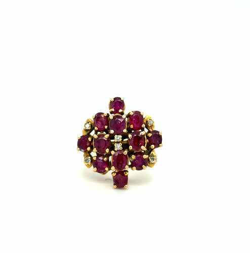 Bague 54 Bague vintage en or jaune 18k sertie de rubis et diamants 58 Facettes