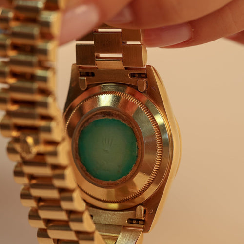 Montre Rolex - Montre Oyster Perpetual Day-Date en or jaune 18 carats 58 Facettes