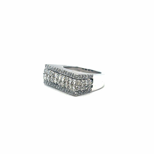 Bague 55 Bague moderne en or blanc 18k sertie de diamants 58 Facettes