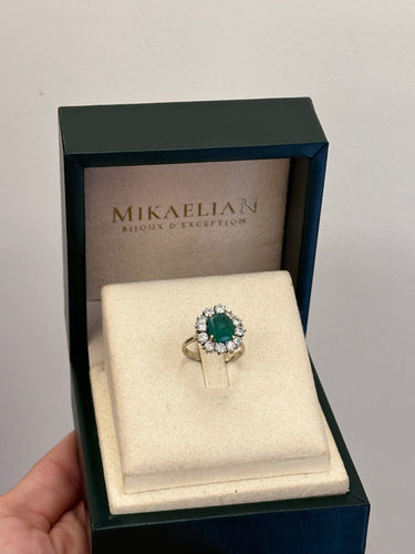 https://cdn.shopify.com/s/files/1/0940/1971/5447/files/marquise-emeralde-occasion.heic?v=1763407855
