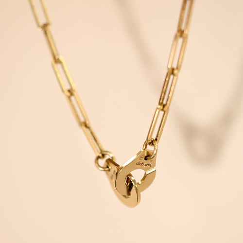 Collier Dinh Van - Collier Menottes R12 en or jaune 18 carats 58 Facettes