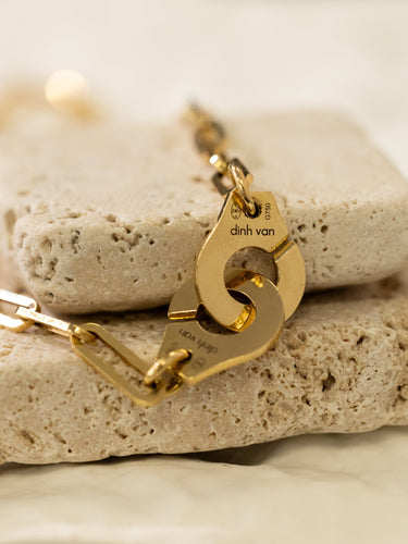 Collier Dinh Van - Collier Menottes R12 en or jaune 18 carats 58 Facettes