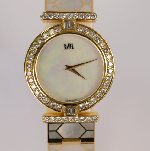 Montre Ravel - Montre-bijou vintage en or jaune, nacre et diamants, années 1980 58 Facettes