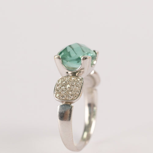 Bague 61 Bague Contemporaine En Or Blanc, Topaze Bleu Clair Et Diamants 58 Facettes