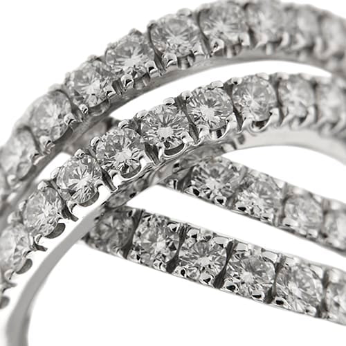 Bague 56 Bague croisée en or blanc 18 ct avec diamants 58 Facettes 40592