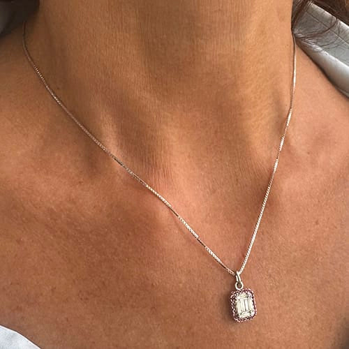 Collier Unoaerre - Collier en or blanc 18 kt avec rubis et diamants 58 Facettes 37037