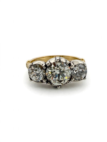 Bague 53 Bague trilogie de style victorien en or jaune 18 kt avec diamants 58 Facettes 589/26 R