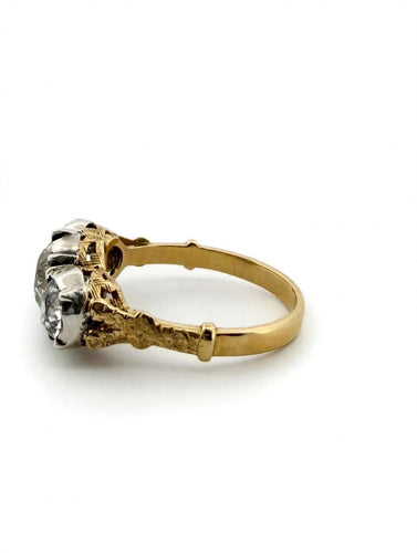 Bague 53 Bague trilogie de style victorien en or jaune 18 kt avec diamants 58 Facettes 589/26 R